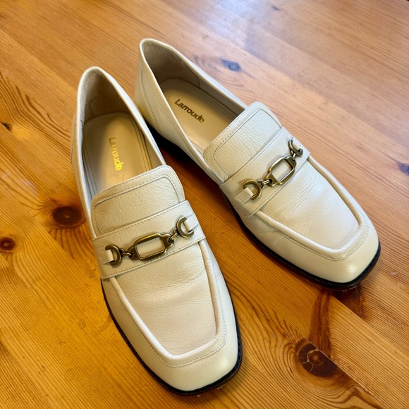 Larroude Cream Leather Loafers - Picture 12 of 16